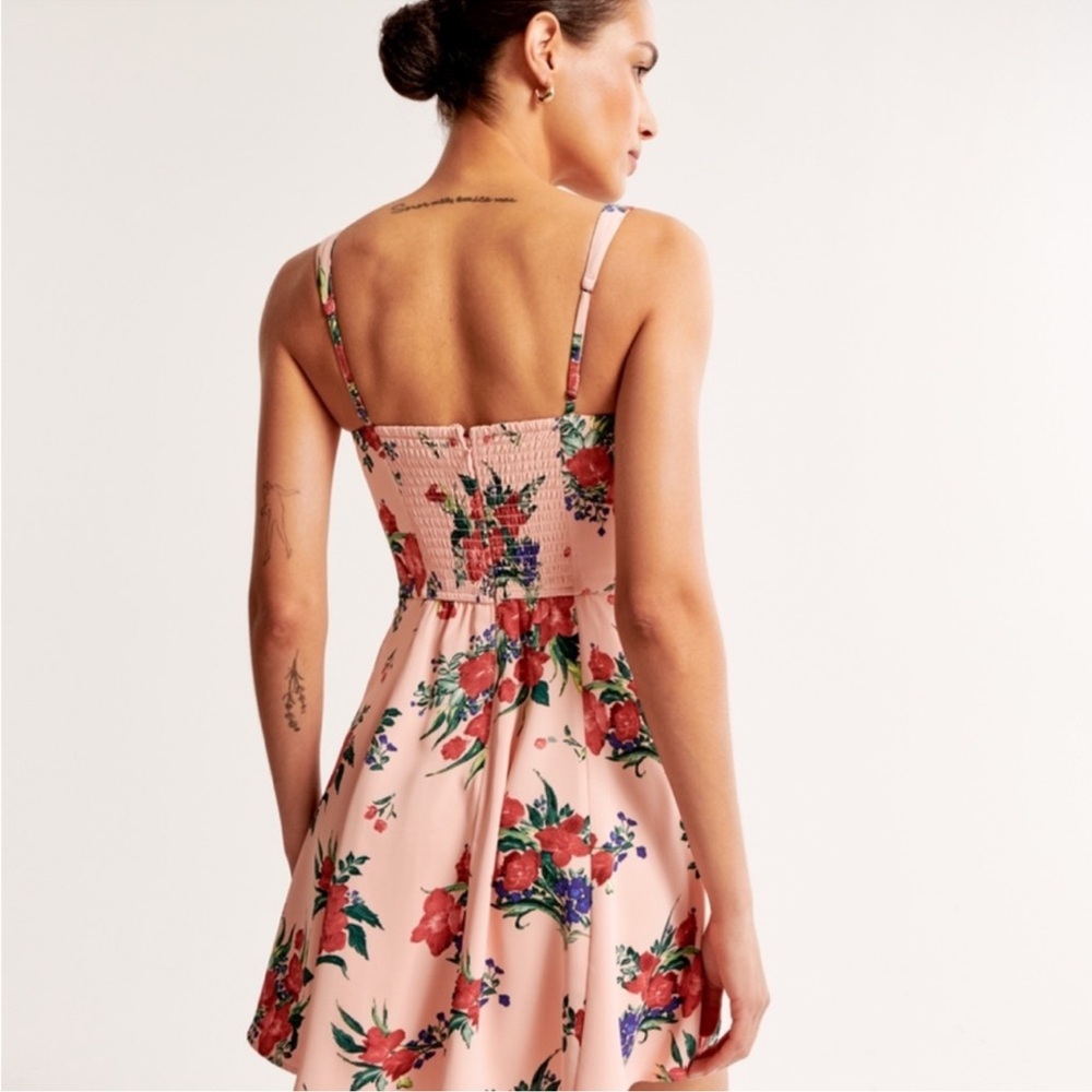Abercrombie & Fitch Fit and Flare‎ Squareneck Smocked Mini Dress Blush Floral M - Picture 3 of 16